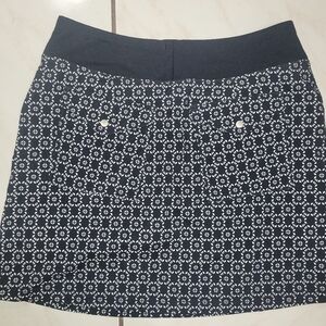 Elegant Black and White Floral A-Line Skirt